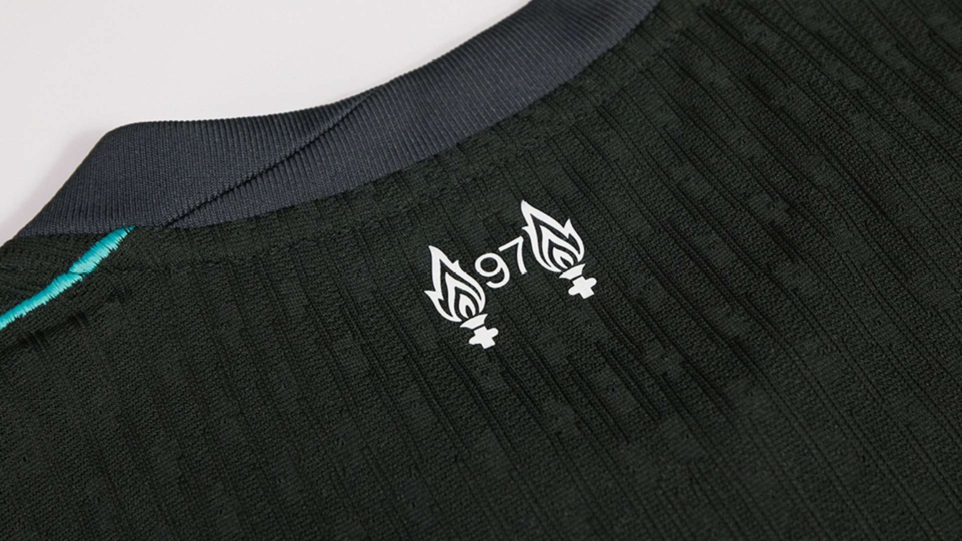 并结合战术